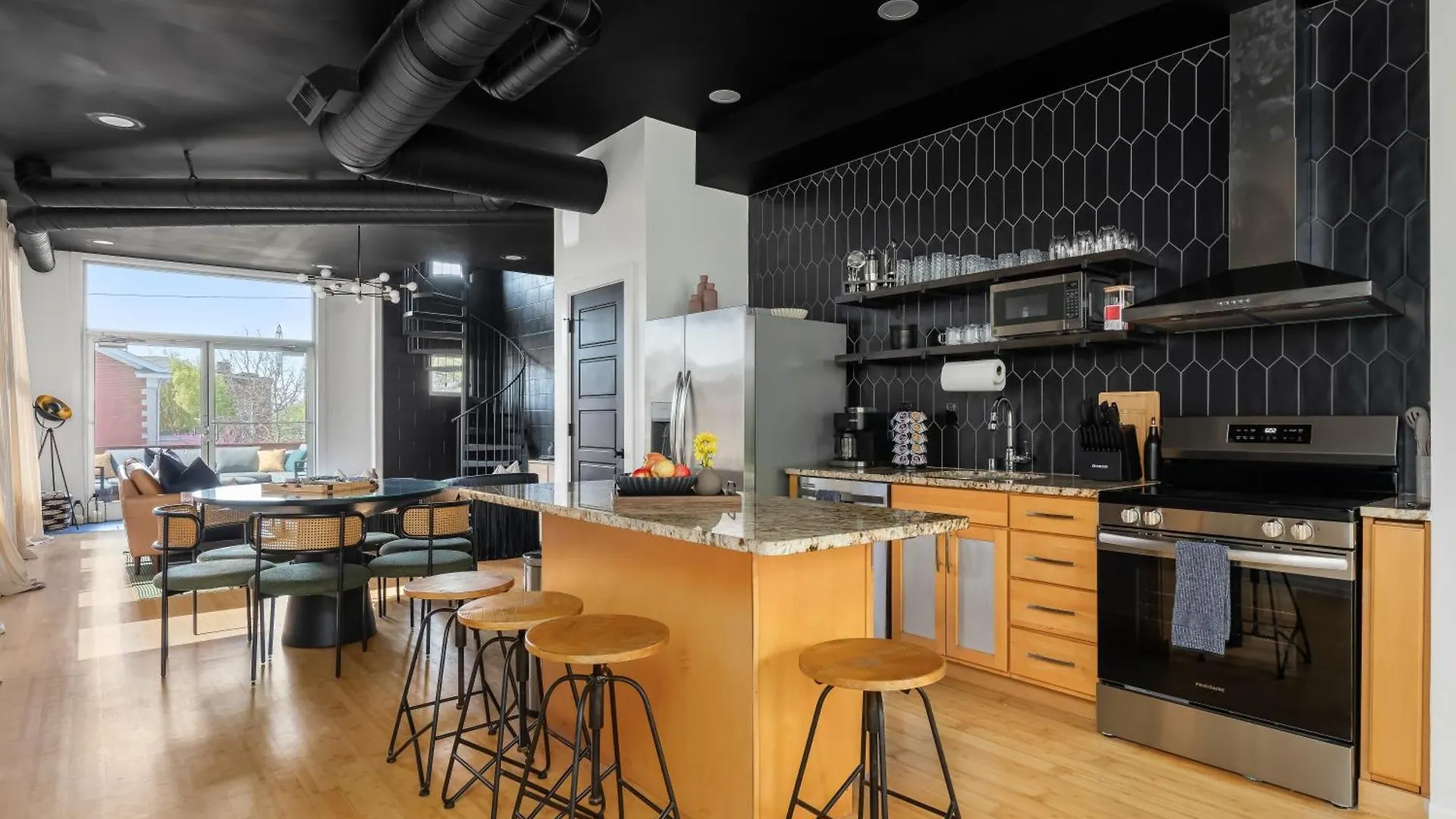 펜션 루이빌 The Rickhouse - Elegance & Fun Wrapped In One! 빌라