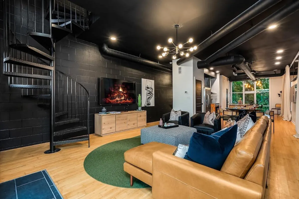 루이빌 The Rickhouse - Elegance & Fun Wrapped In One! 빌라